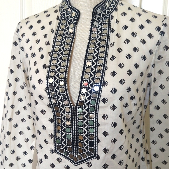 Tory Burch Ivory & Black Fish Print Tunic Top w/ Mirror Sequins - Picture 11 of 12